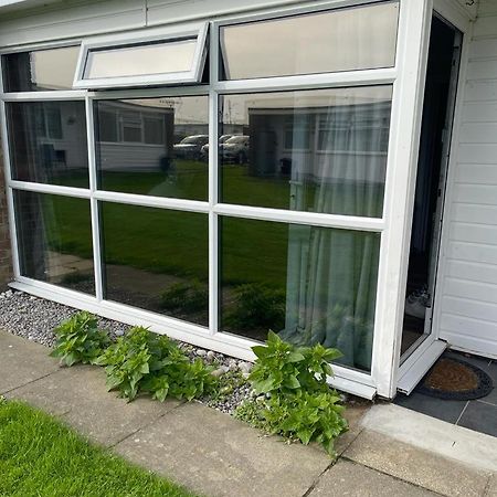 Seabreeze Number 74 Includes Swimming Passes And Club Entry Villa Scratby Exteriör bild